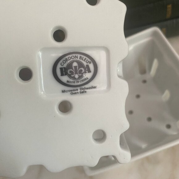 2 Cute Cordon Bleu Berry Basket Fruit Veg Baskets Porcelain Ceramic - Picture 3 of 4